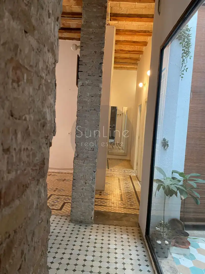 Wohnung zur Miete in Valencia mit Klimaanlage, Privatgarten und Terrasse
