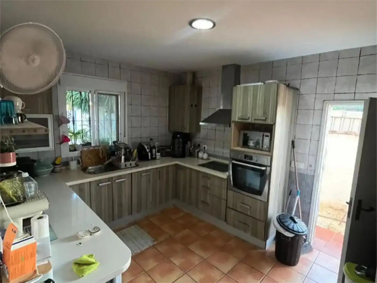 Cocina de Casa o chalet en venta en Chiclana de la Frontera con Aire acondicionado, Jardín privado y Trastero