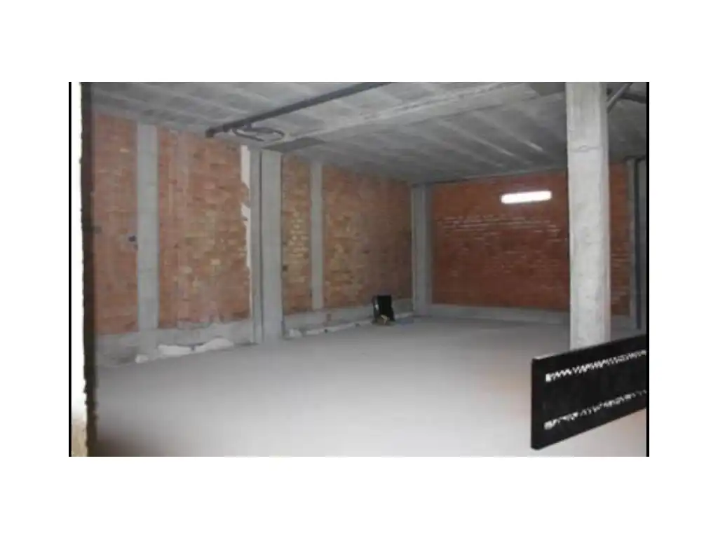 Local comercial en venda a Avenida Santiago, imagen 4