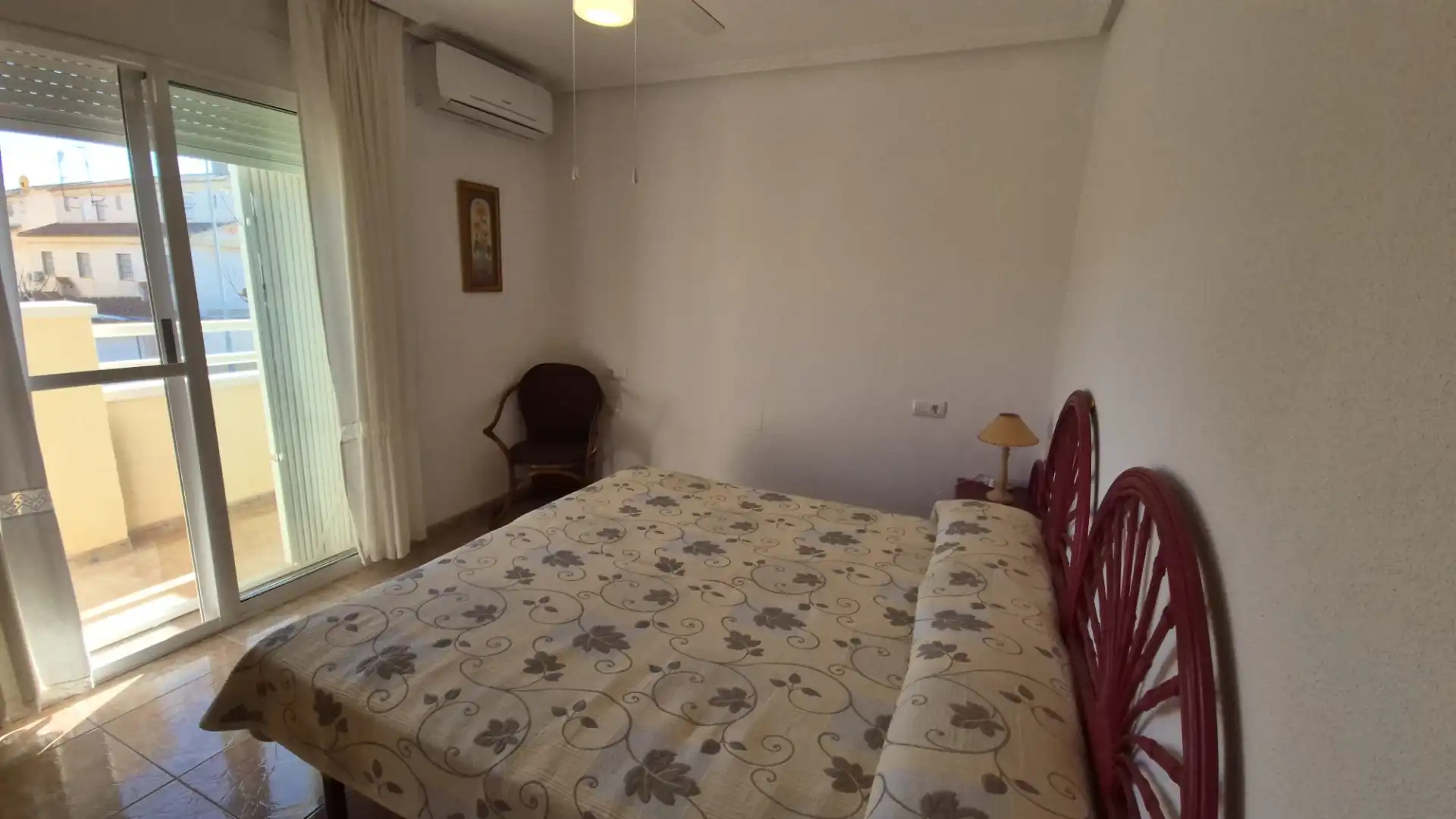 Habitación de Casa adosada en venta en Pilar de la Horadada con Aire acondicionado, Terraza y Amueblado