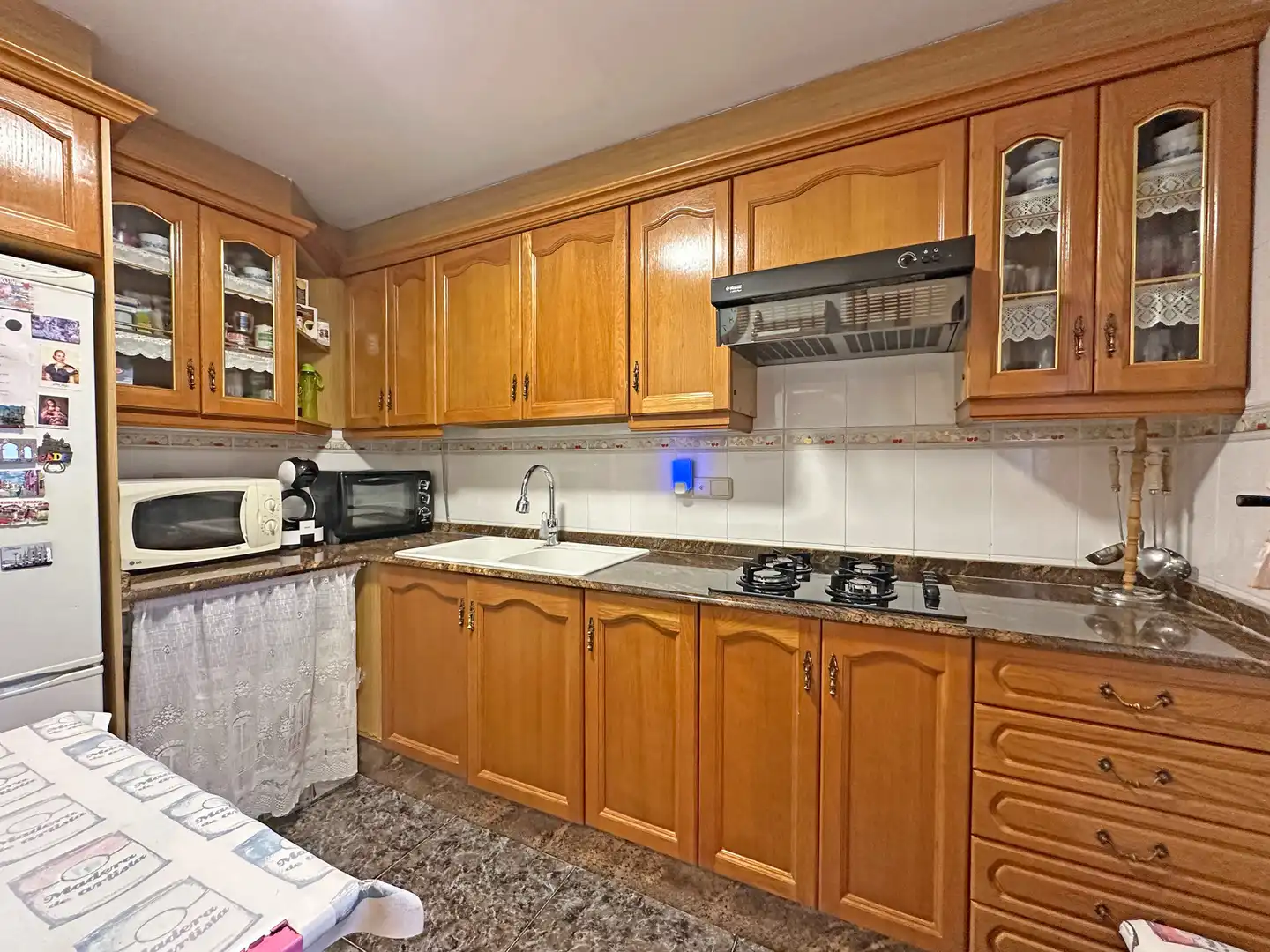 Cocina de Casa o chalet en venta en Paterna con Aire acondicionado, Jardín privado y Terraza
