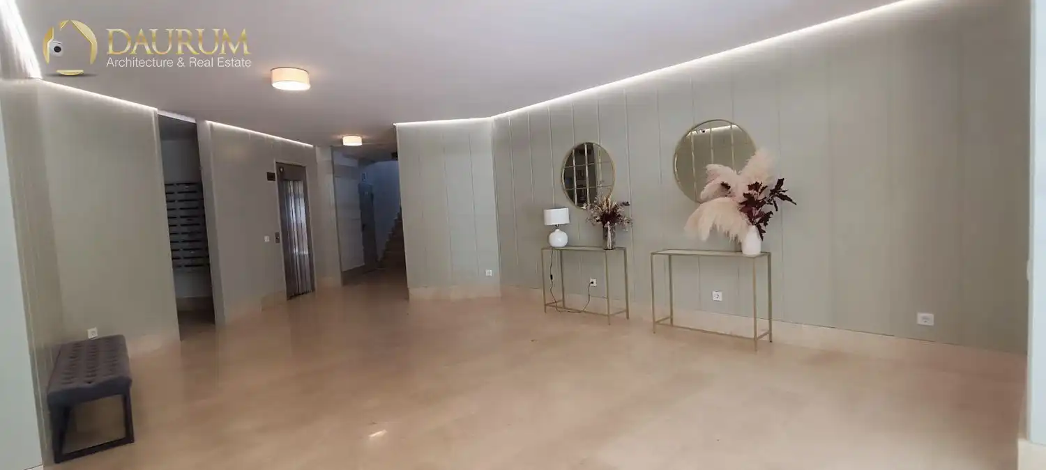 Flat for sale in Sevilla  with Air Conditioner, Heating and Terrace