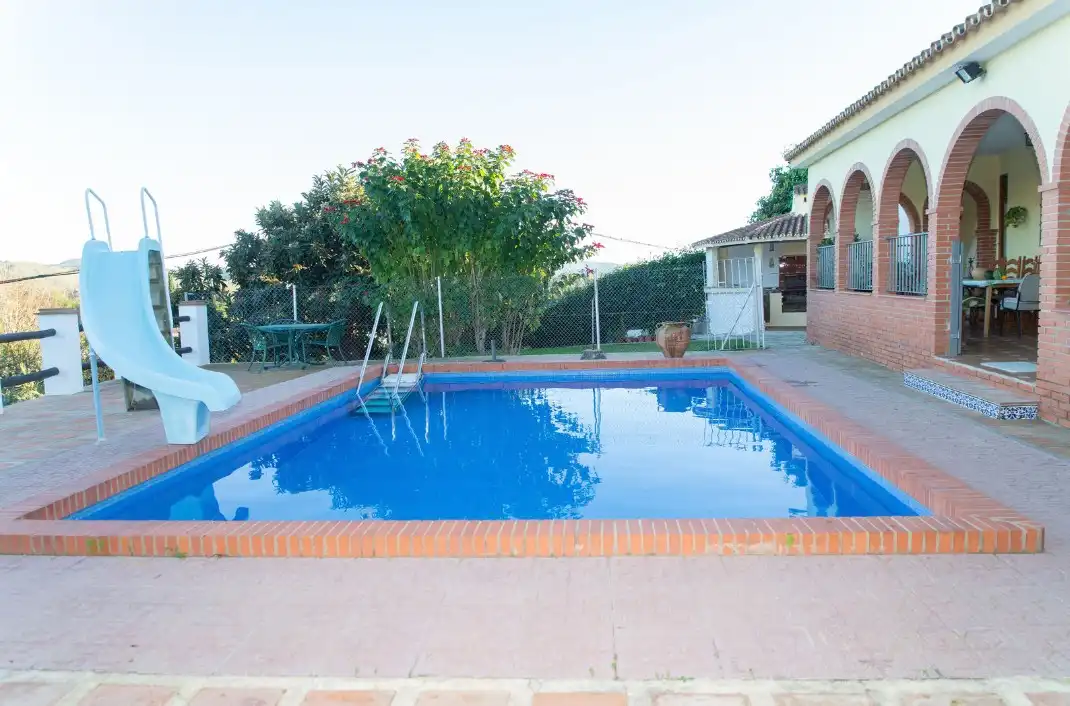 Piscina de Casa o xalet en venda en Jimena de la Frontera amb Piscina