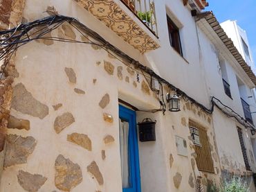 Casa con jardín en venta en CIRINEO