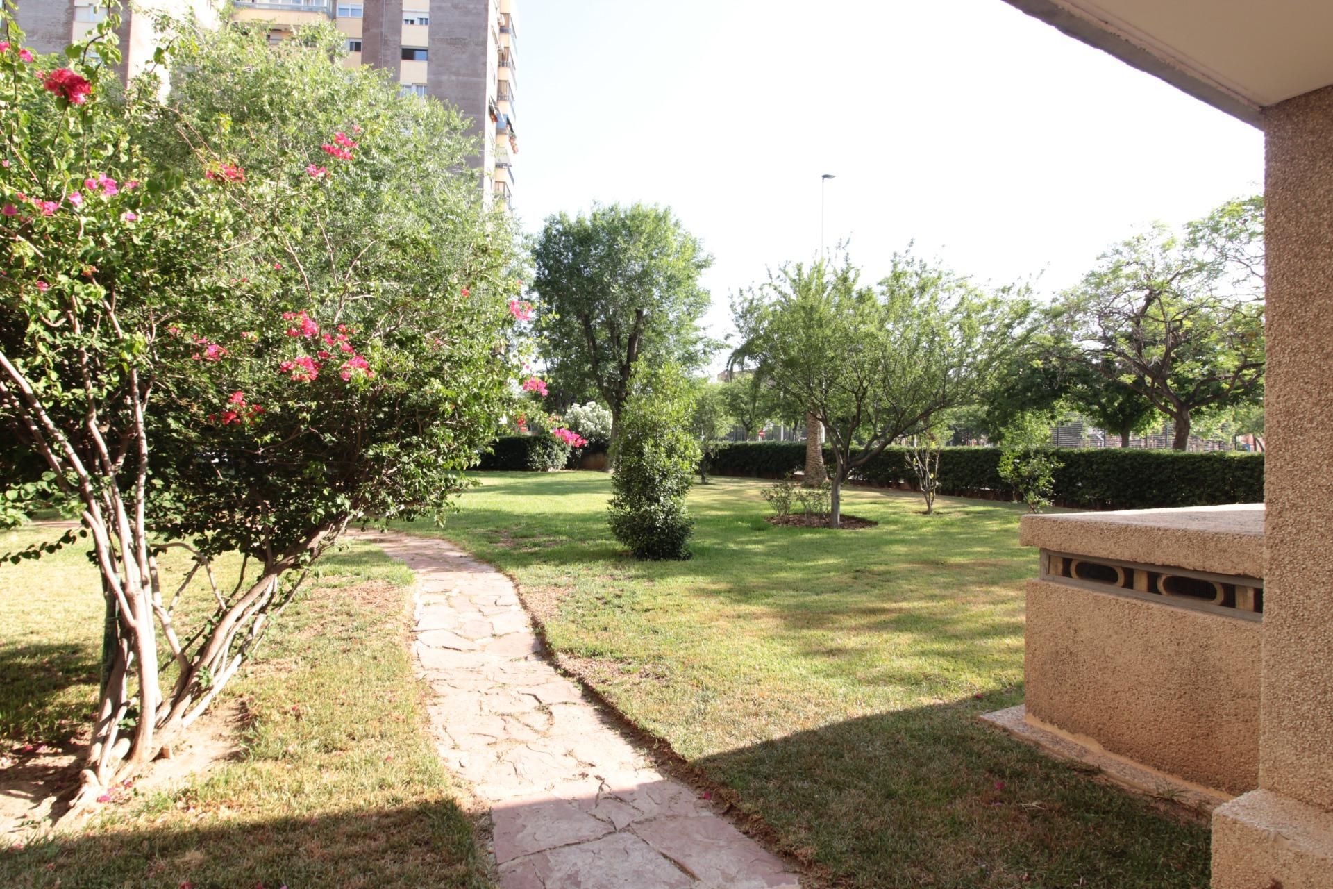 Jardí de Pis en venda en  Valencia Capital amb Aire condicionat, Jardí privat i Terrassa