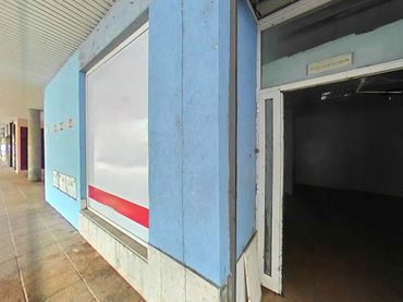 Local comercial en venda a Globo, El