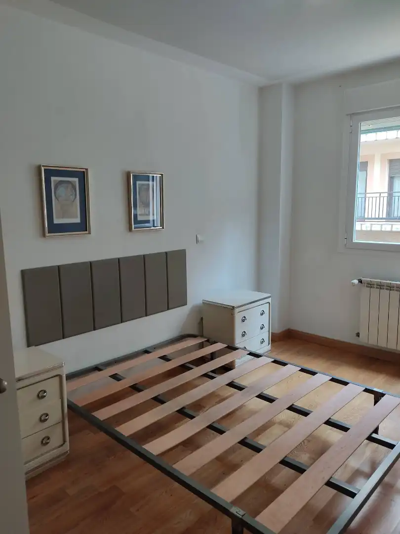 Dormitori de Pis en venda en Ocaña amb Calefacció, Jardí privat i Parquet