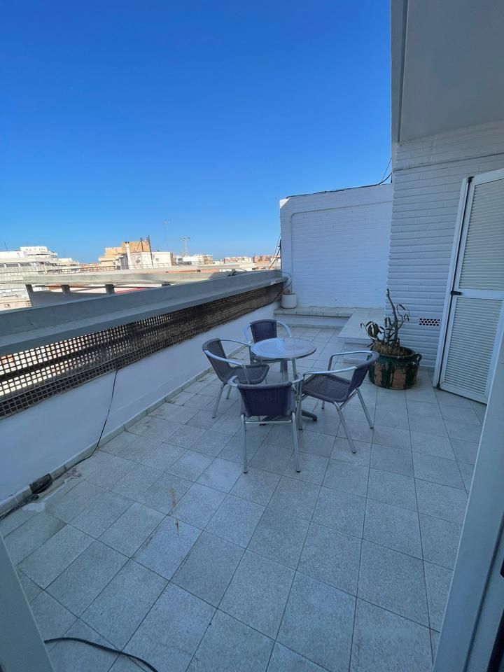 Terrassa de Àtic de lloguer en  Valencia Capital amb Aire condicionat, Terrassa i Moblat