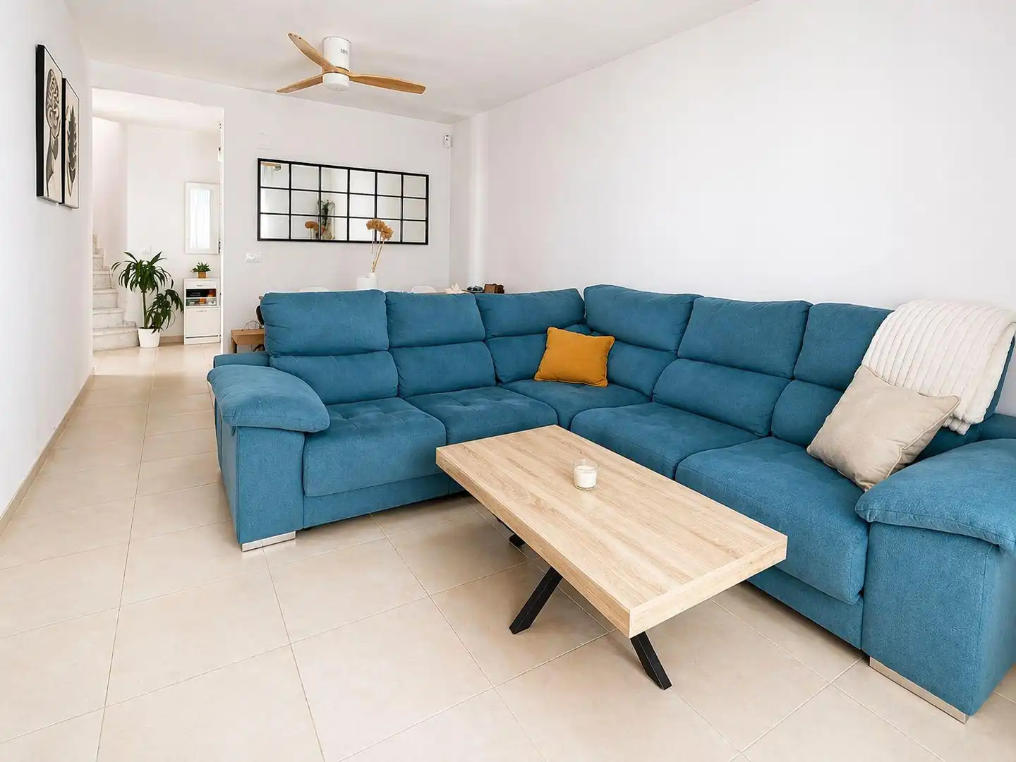 Living room of Duplexes for sale in Arcos de la Frontera  with Air Conditioner, Terrace and Storage room