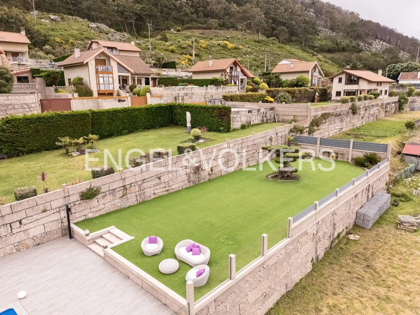 Terrassa de Casa o xalet en venda en Oia amb Calefacció, Jardí privat i Parquet