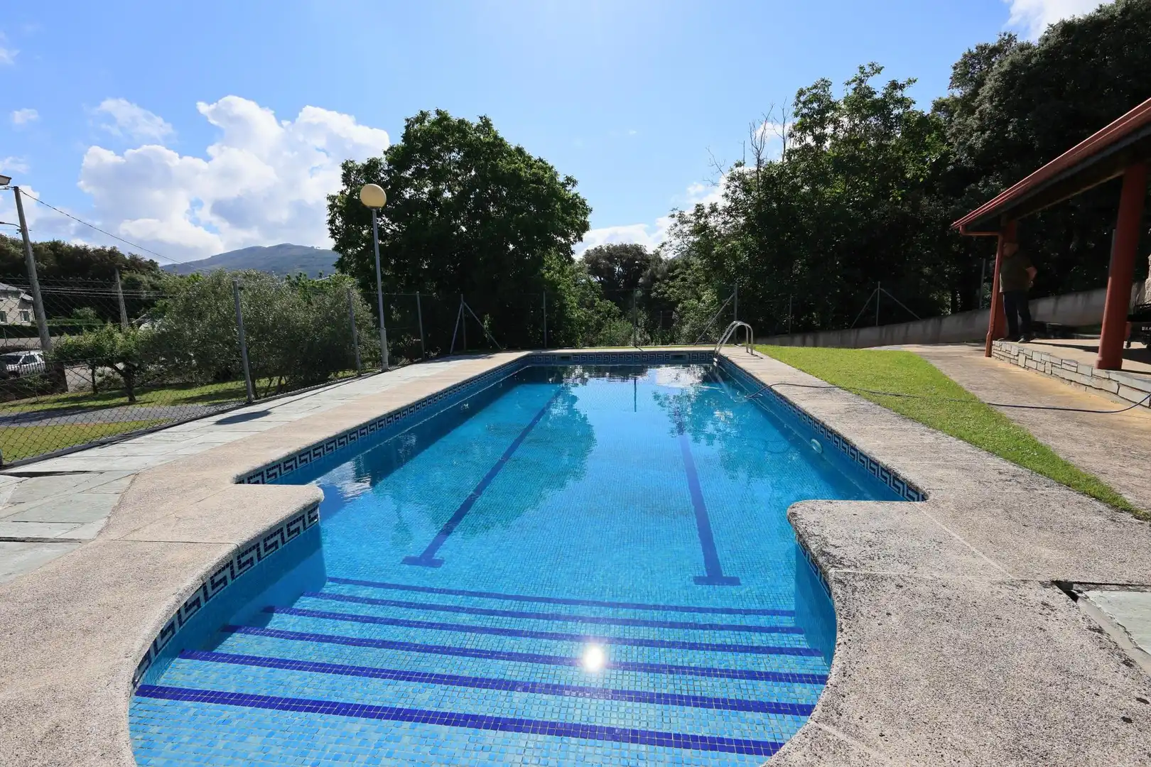 Schwimmbecken von Haus oder Chalet zum Verkauf in O Barco de Valdeorras   mit Heizung, Terrasse und Schwimmbad