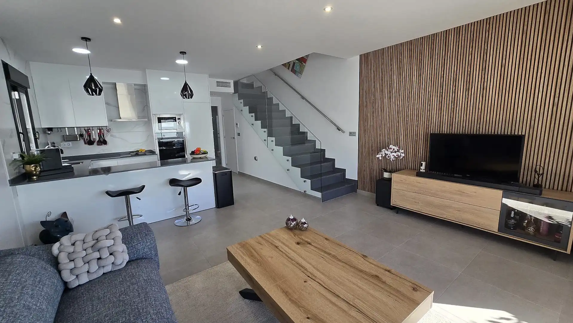 Sala d'estar de Casa o xalet en venda en San Pedro del Pinatar amb Terrassa, Traster i Balcó