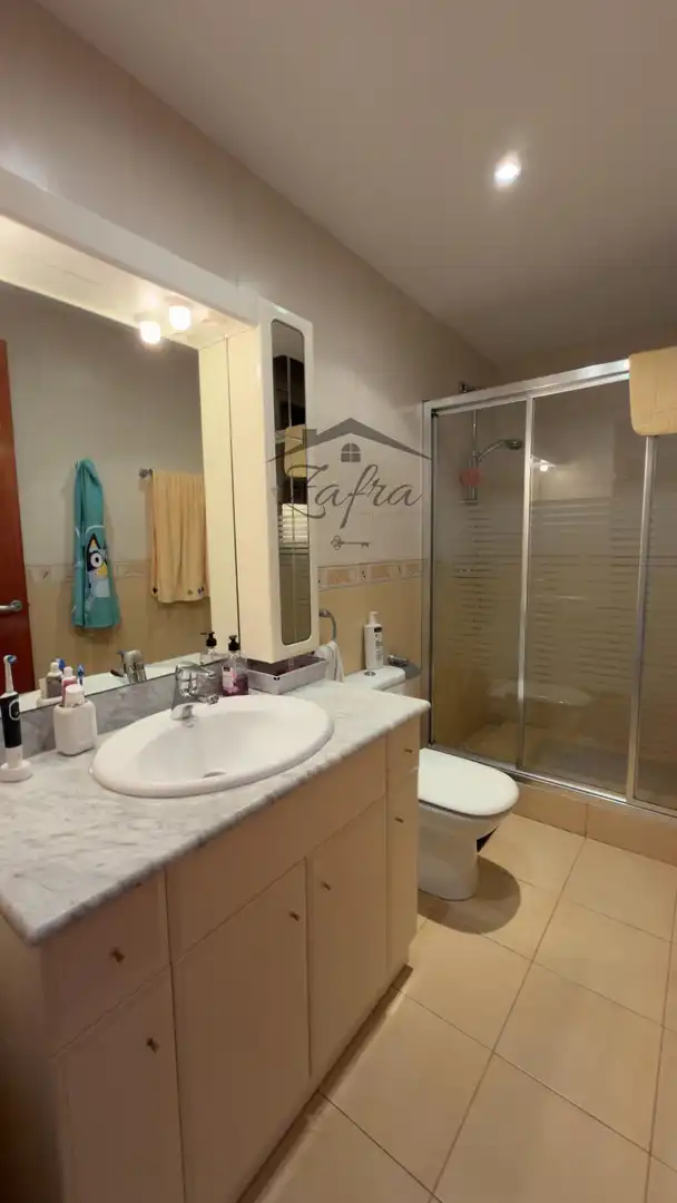 Baño de Casa adosada en venta en Badalona con Calefacción y Terraza