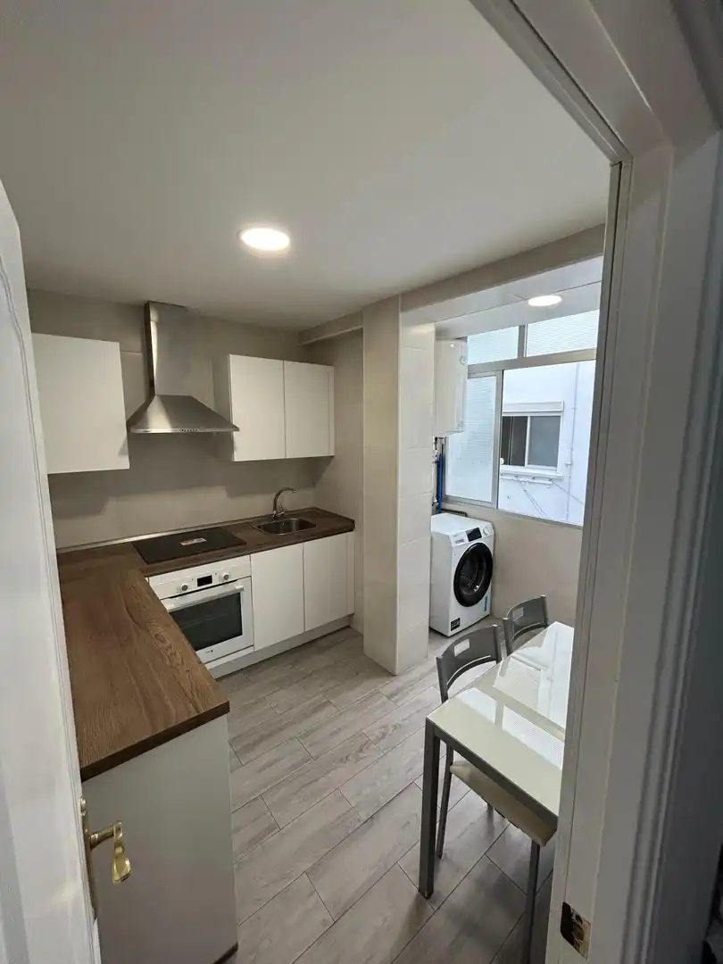 Kitchen of Flat for sale in Málaga  with Air Conditioner, Terrace and Balcony