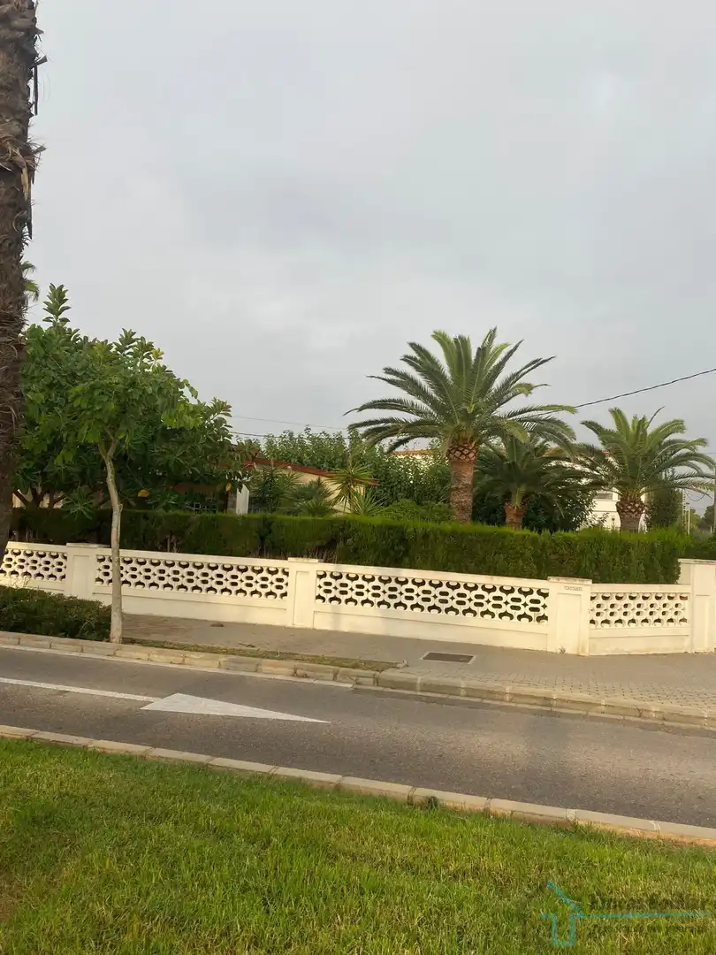 Vista exterior de Casa o xalet en venda en Castellón de la Plana / Castelló de la Plana amb Terrassa