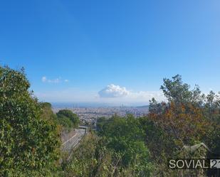 Exterior view of Single-family semi-detached for sale in  Barcelona Capital  with Private garden, Terrace and Alarm