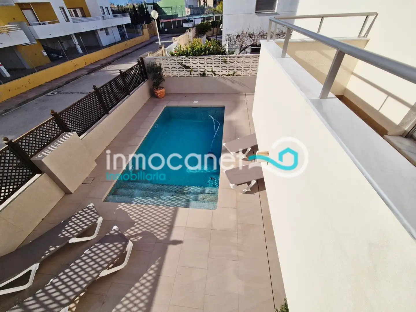 Piscina de Casa o xalet en venda en Oliva amb Aire condicionat, Calefacció i Terrassa
