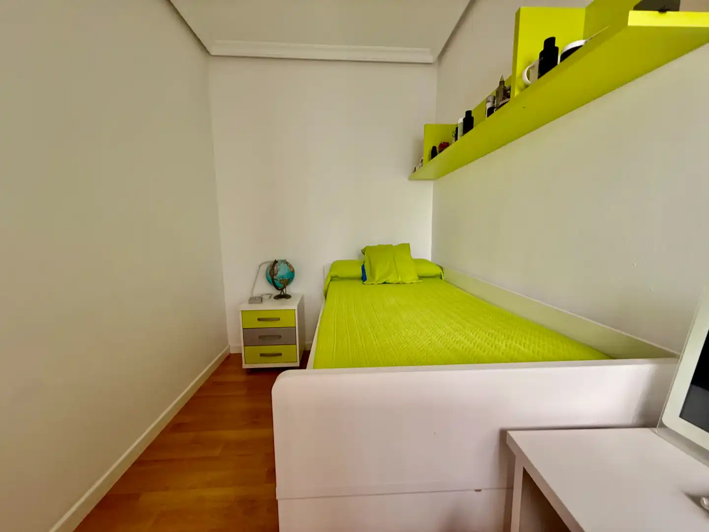Piso en venta en La Caleta - La Viña