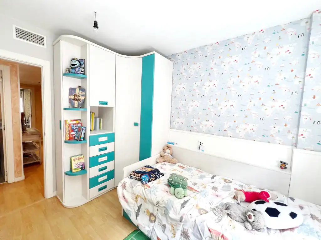 Habitación de Piso en venta en Alcalá de Henares con Aire acondicionado, Calefacción y Terraza