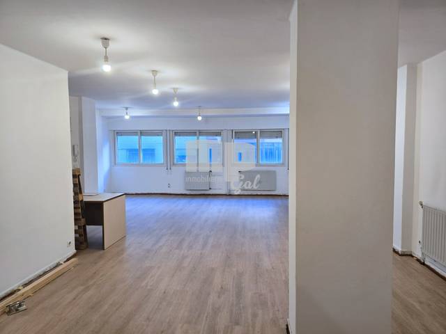 Piso en Venta en Rúa de Alfonso X o Sabio en Praza Independencia