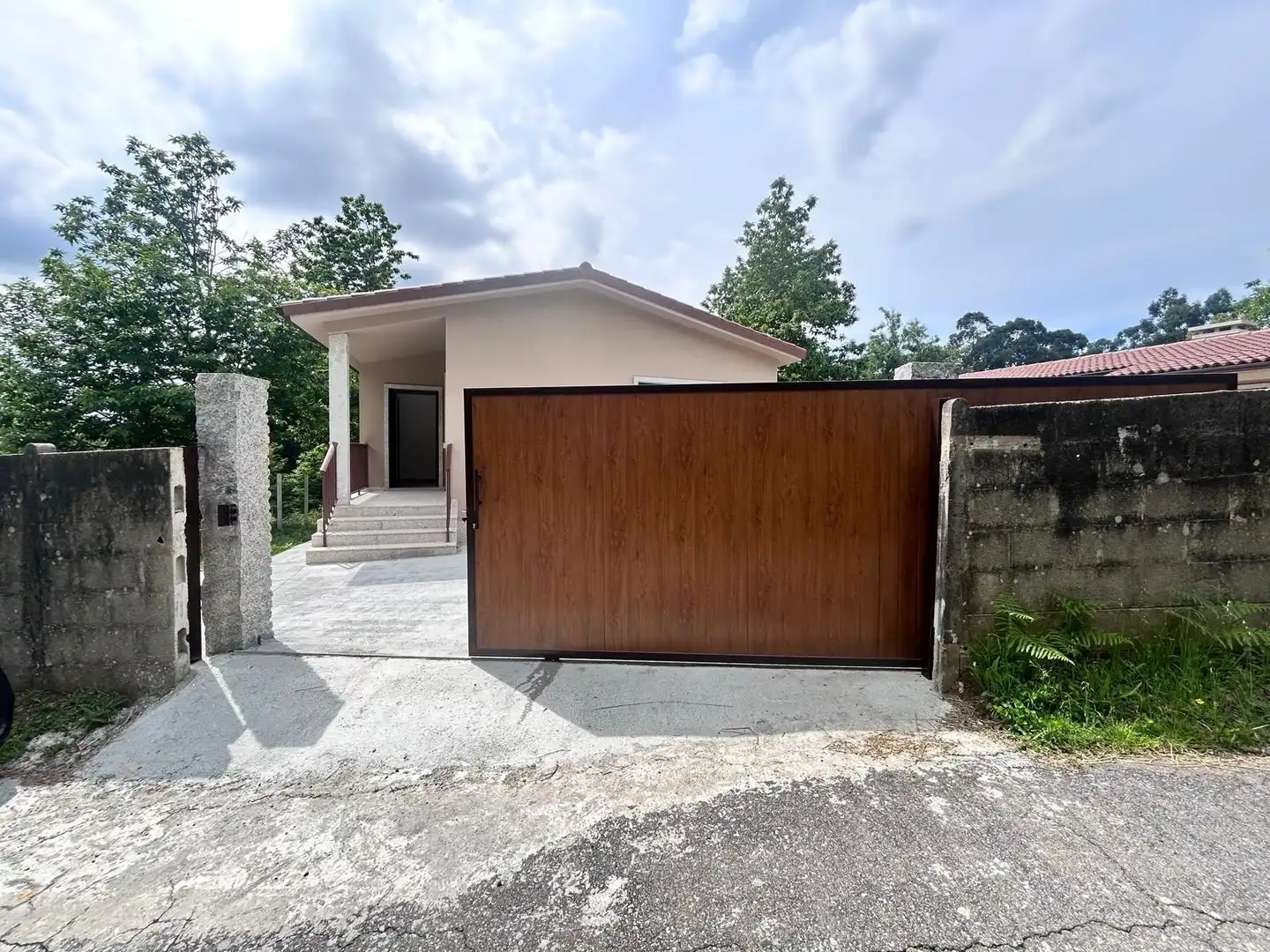 Vista exterior de Casa o chalet en venta en Salceda de Caselas con Calefacción