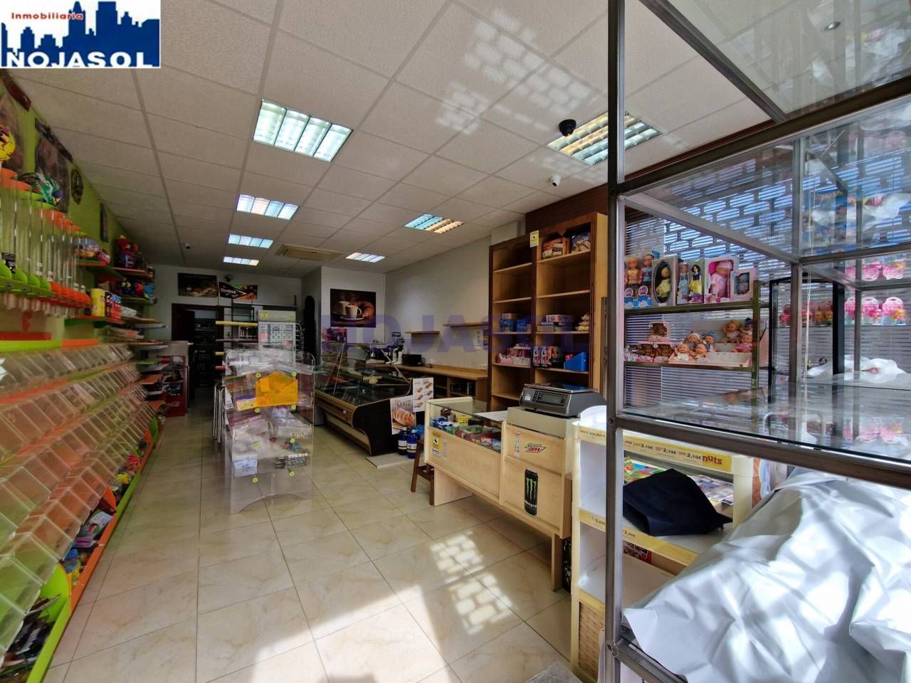 Local de alquiler en Noja