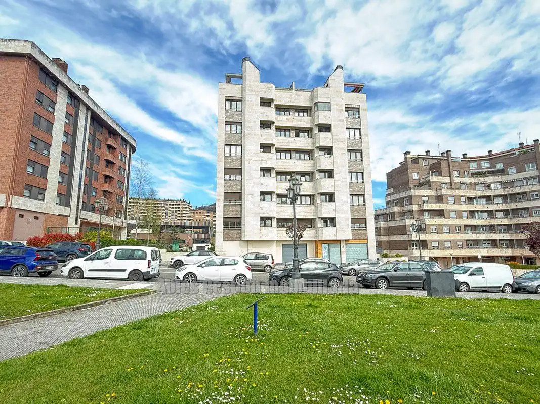 Wohnung zur Miete in Nava, 4, Montecerrao