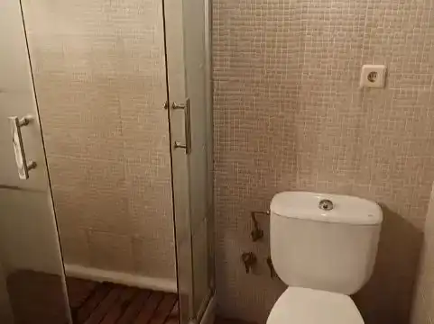 Baño de Piso en venta en Frades de la Sierra con Trastero y Amueblado