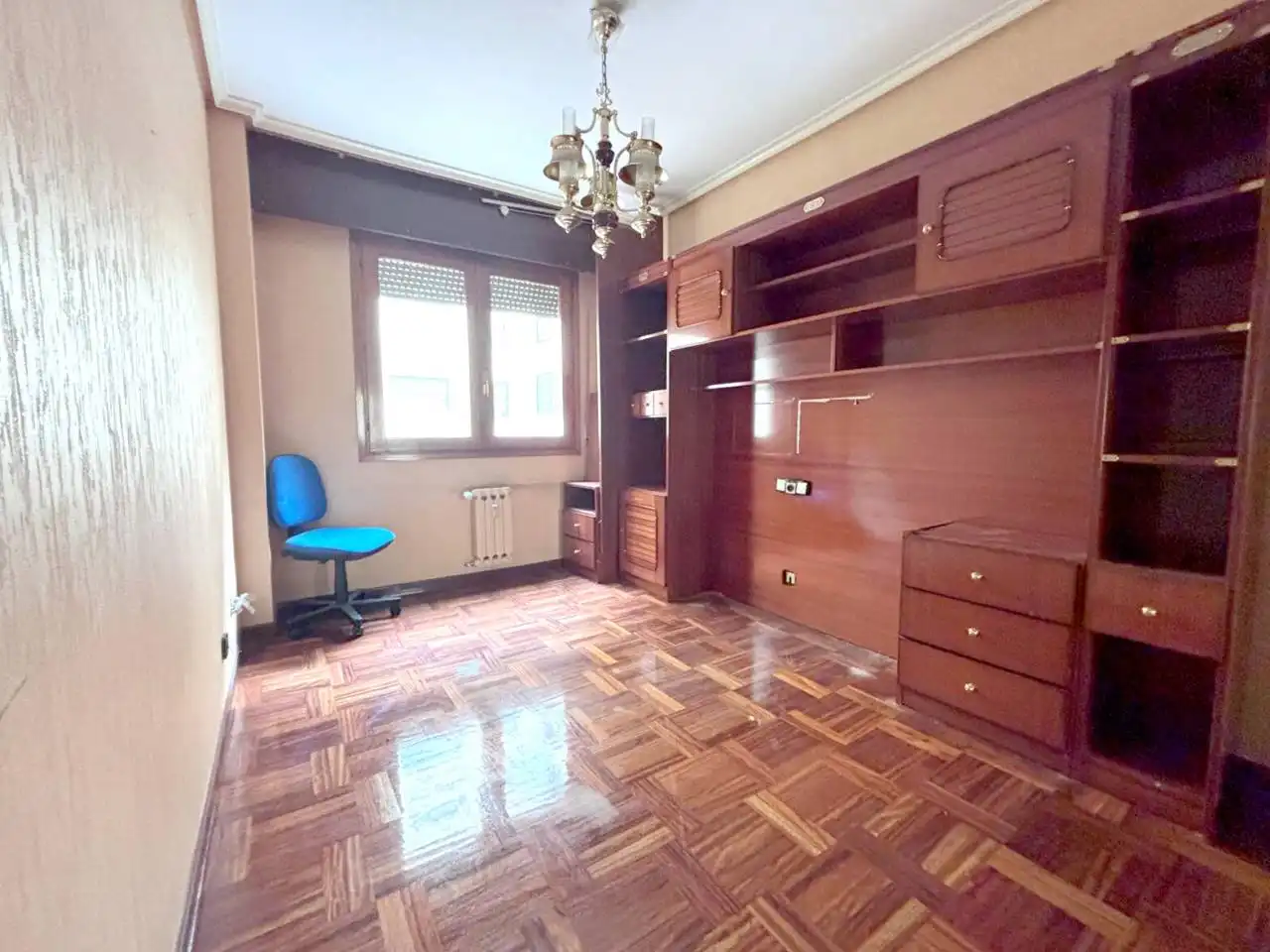 Habitación de Piso en venta en Burgos con Calefacción y Terraza