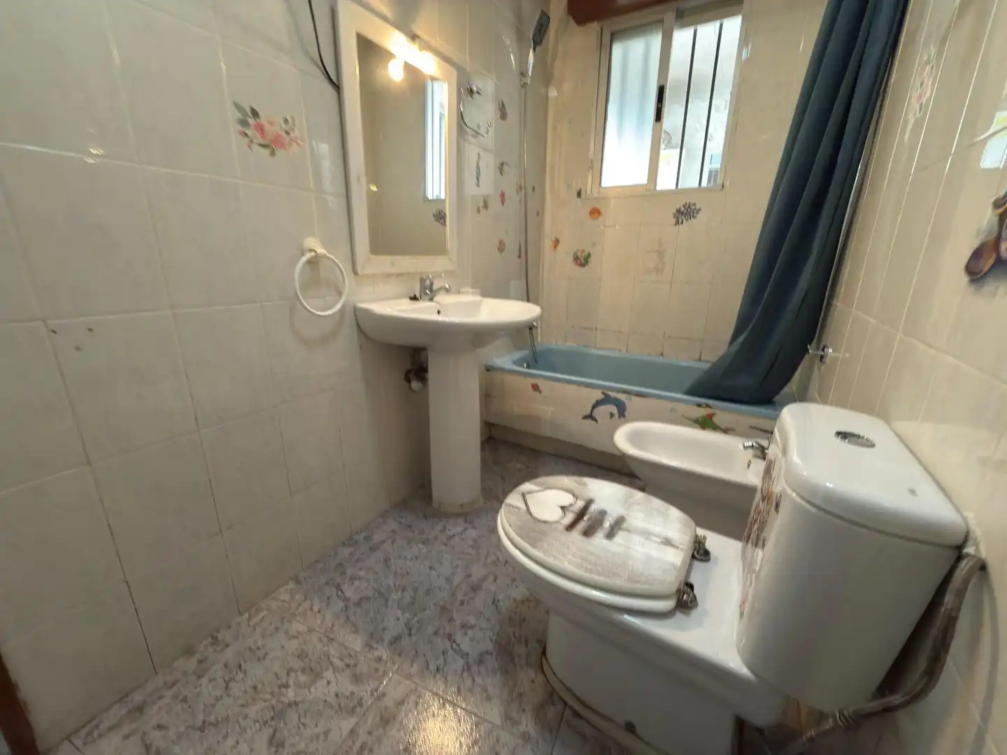 Bathroom of Flat for sale in Águilas  with Furnished