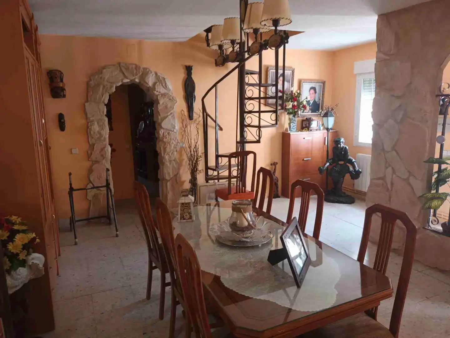 Menjador de Casa o xalet en venda en Marugán amb Calefacció, Jardí privat i Terrassa