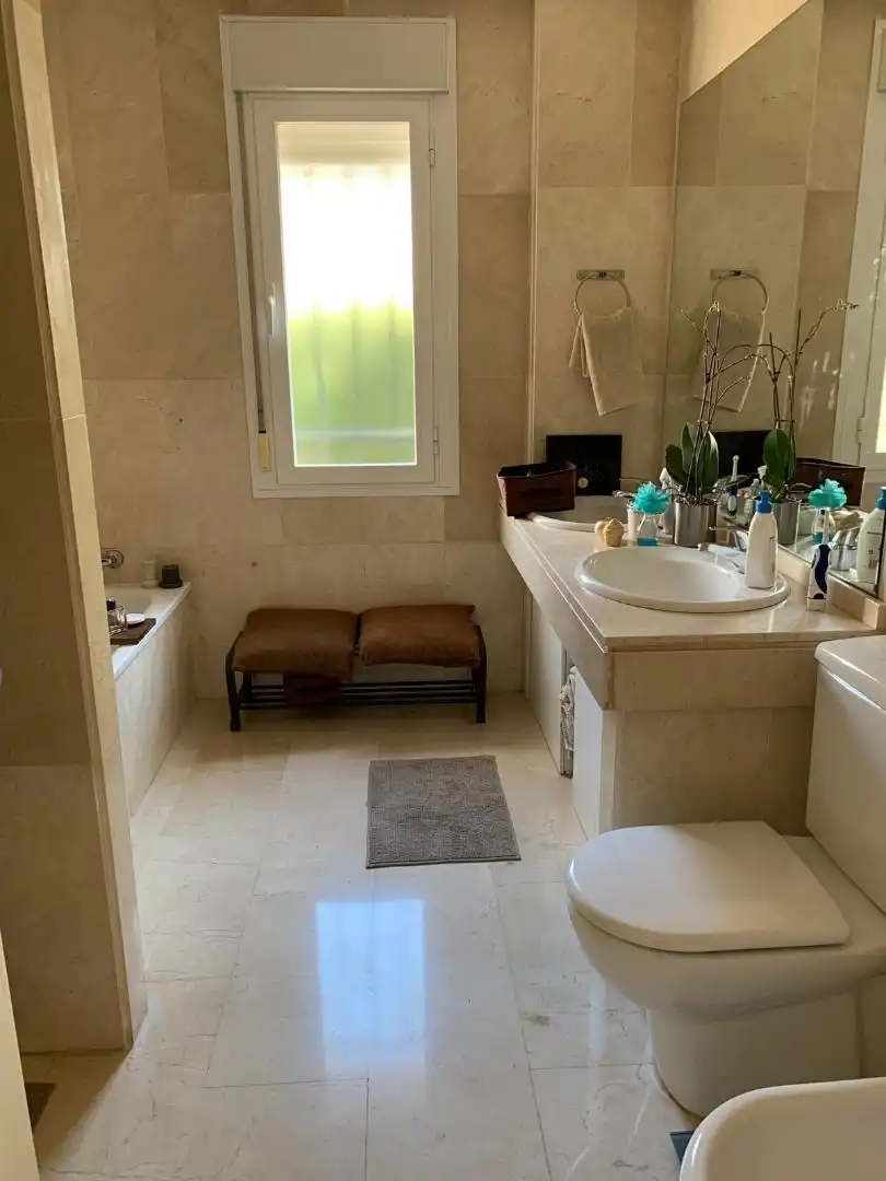 Bany de Casa o xalet de lloguer en Mijas amb Aire condicionat, Calefacció i Jardí privat