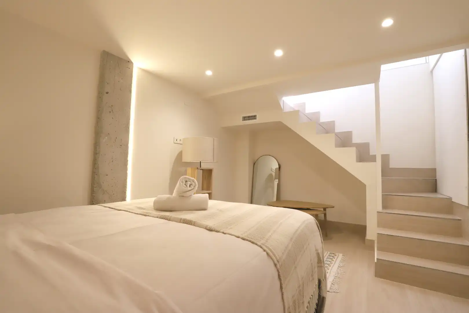 Schlafzimmer von Gebäude zum Verkauf in Madrid mit Alarm