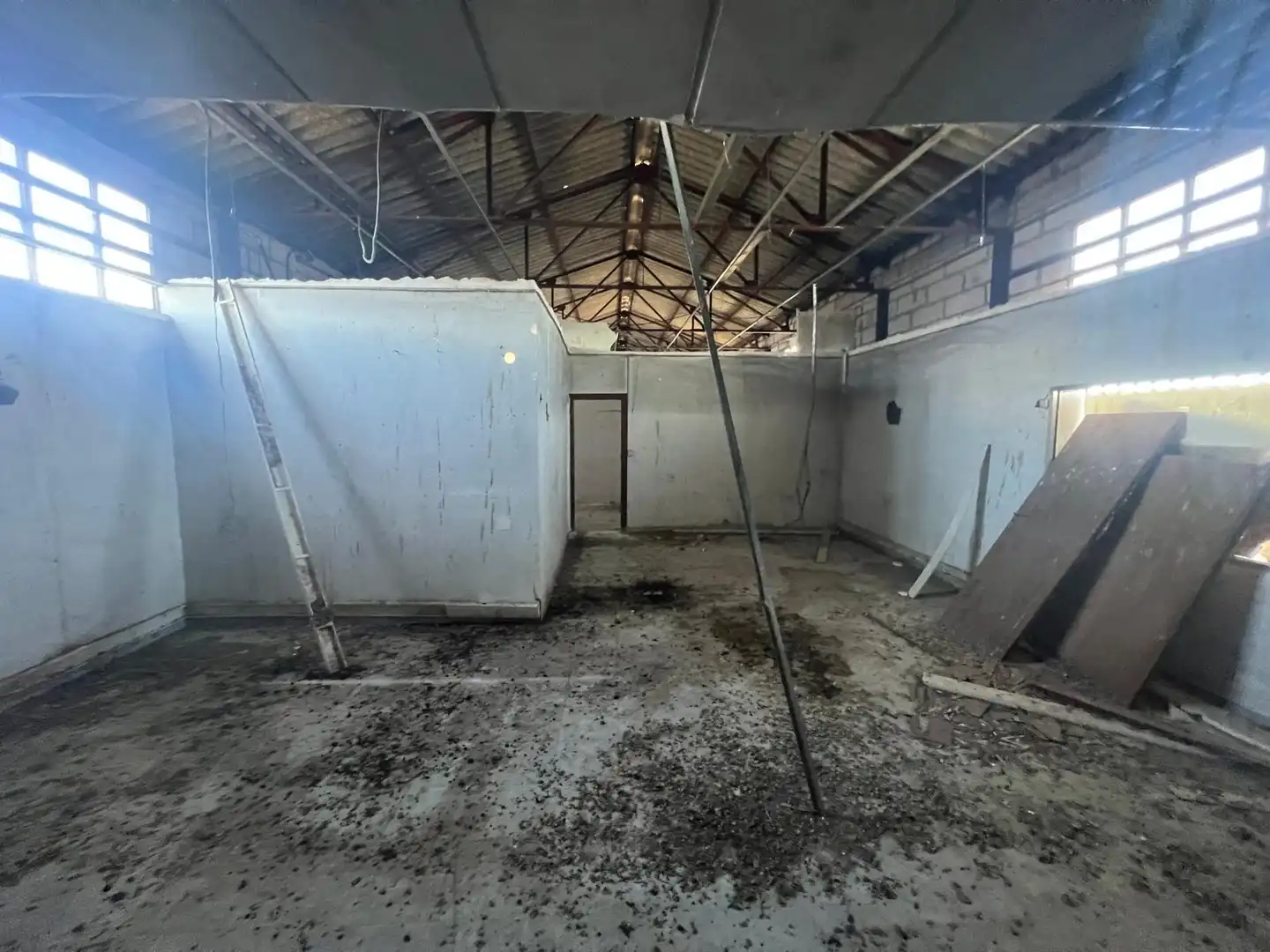 Nave industrial en venta en Vial Camino, La Colilla