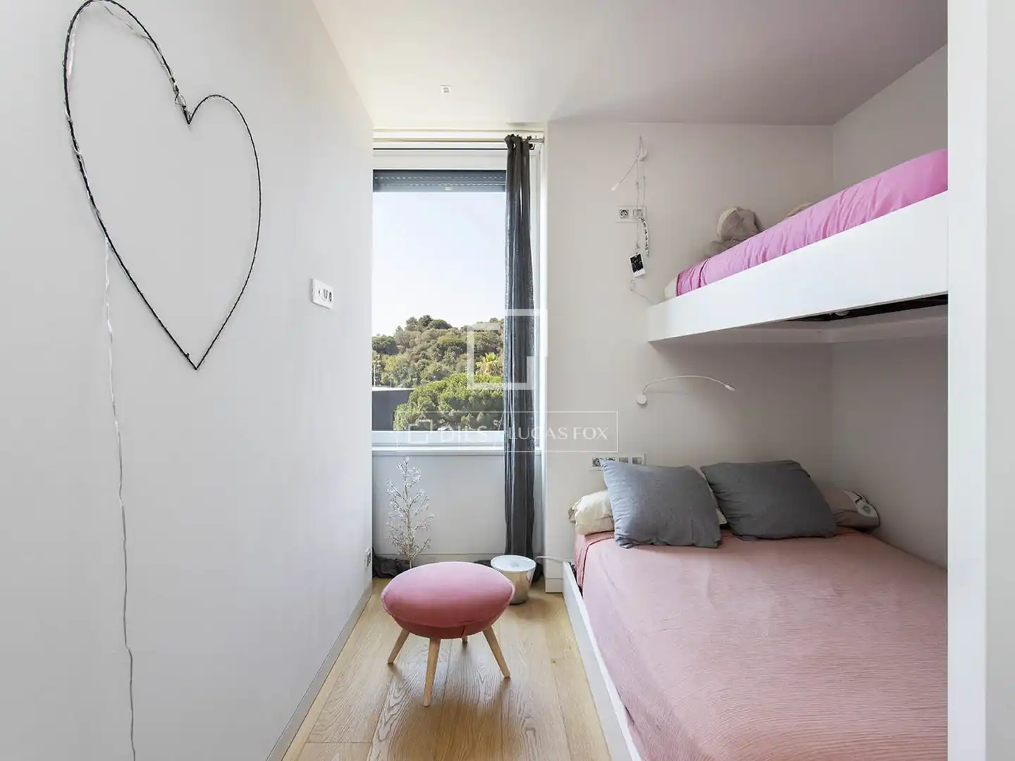 Bedroom of Houses for rent in Barcelona  with Air Conditioner, Heating and Private garden