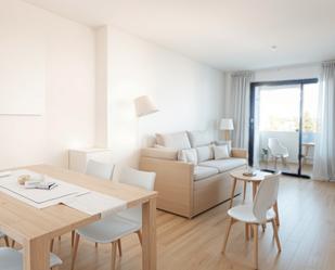 Living room of Flat for sale in Vilanova i la Geltrú  with Air Conditioner, Heating and Parquet flooring