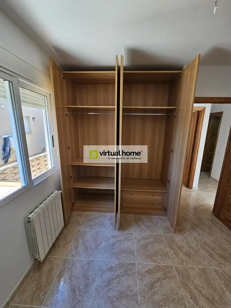 Habitación de Casa o chalet en venta en La Nucia con Jardín privado, Terraza y Trastero