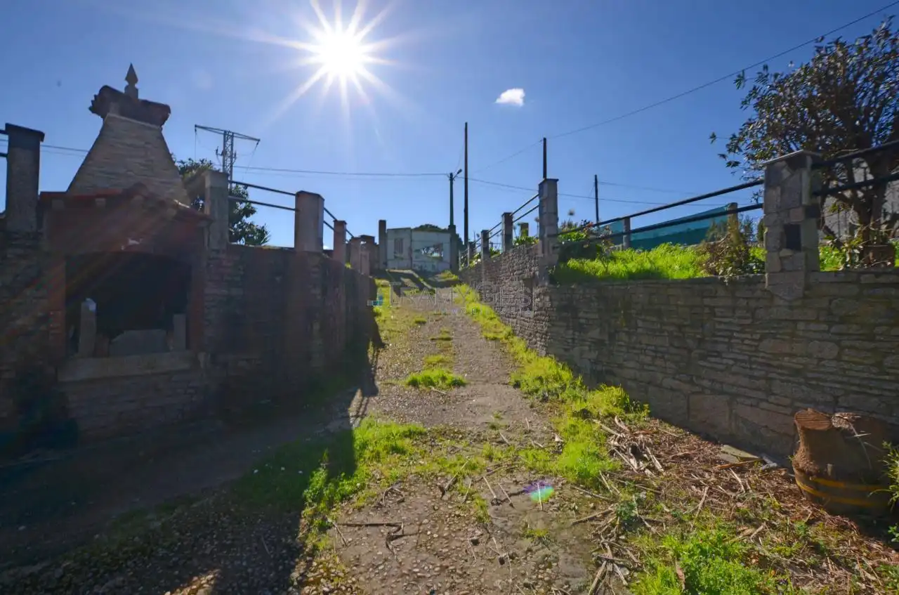 Vista exterior de Casa o xalet en venda en Tomiño amb Jardí privat, Terrassa i Traster