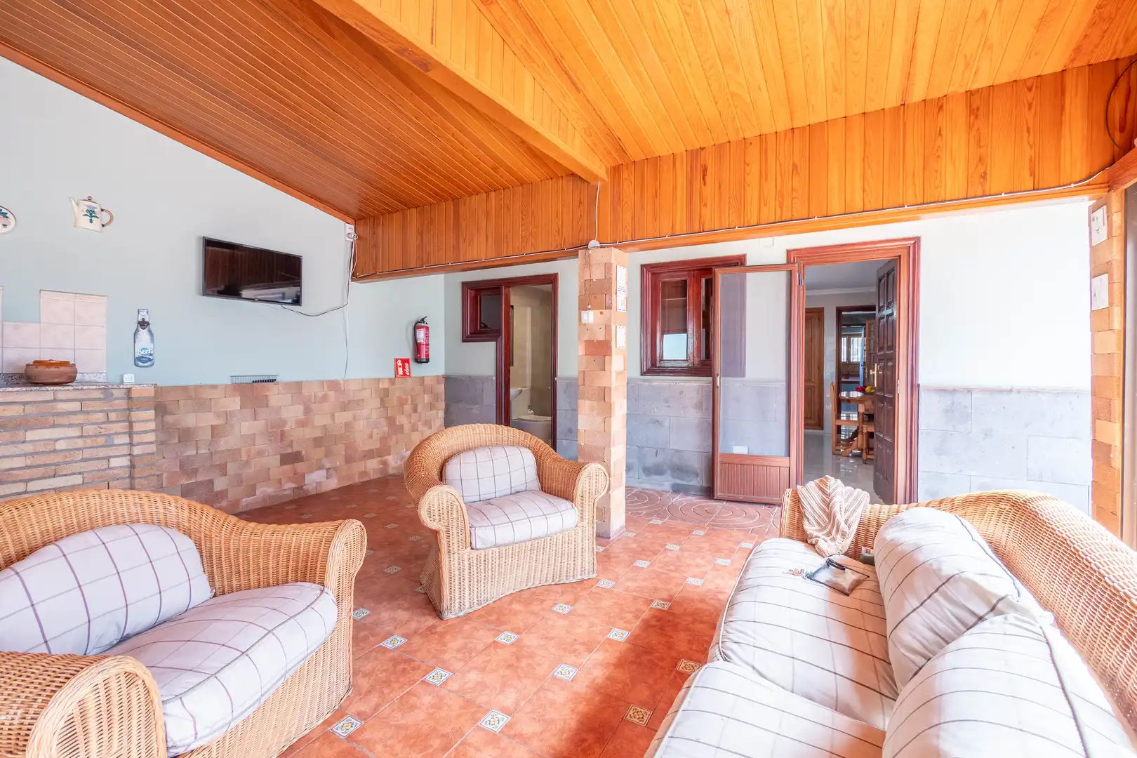 Sala d'estar de Casa o xalet en venda en Moya (Las Palmas) amb Jardí privat, Terrassa i Traster