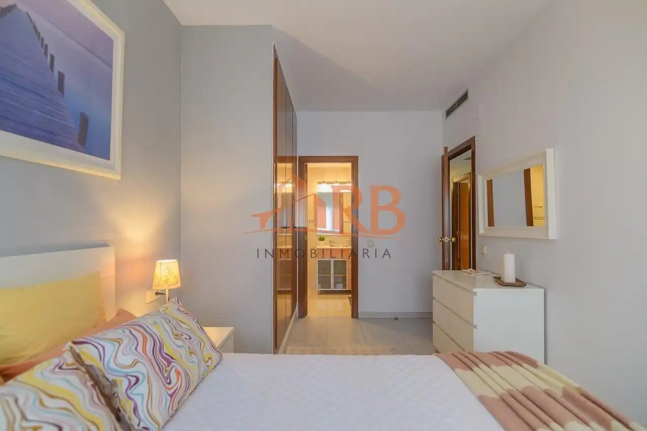 Habitación de Ático en venta en Castelldefels con Aire acondicionado, Calefacción y Terraza