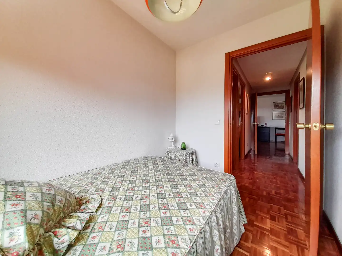 Bedroom of Flat for rent in Madrid  with Heating, Parquet flooring and Terrace