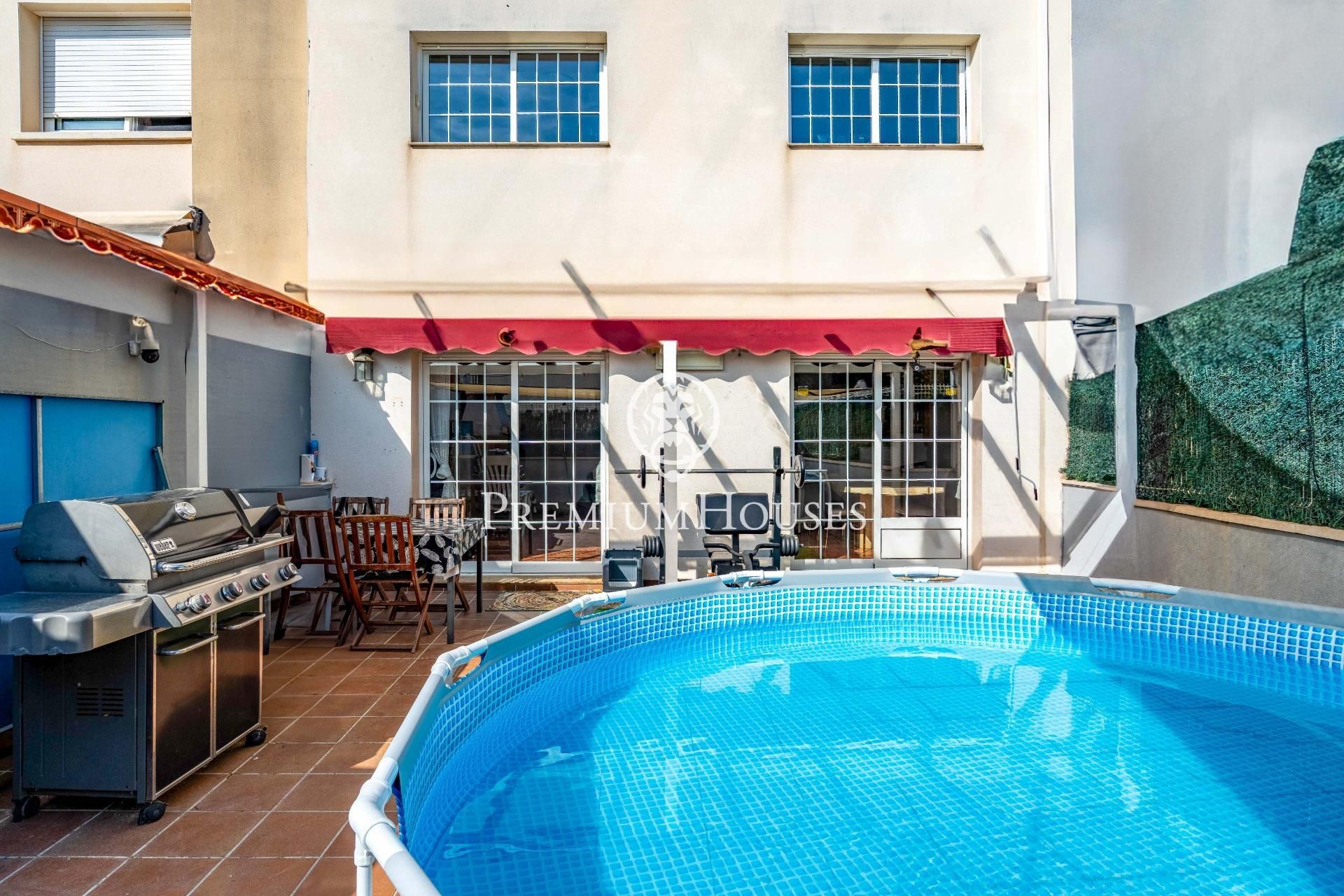Terrace of Single-family semi-detached for sale in Vilanova i la Geltrú  with Air Conditioner, Heating and Terrace