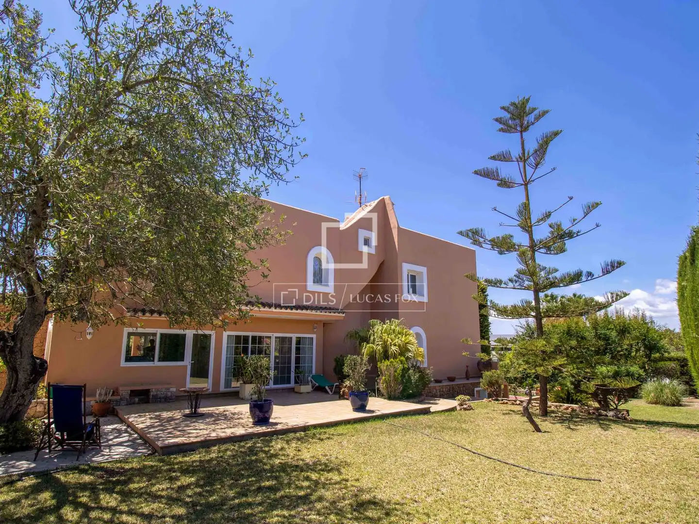 Vista exterior de Casa o chalet en venta en Santa Eulària des Riu con Aire acondicionado, Calefacción y Jardín privado