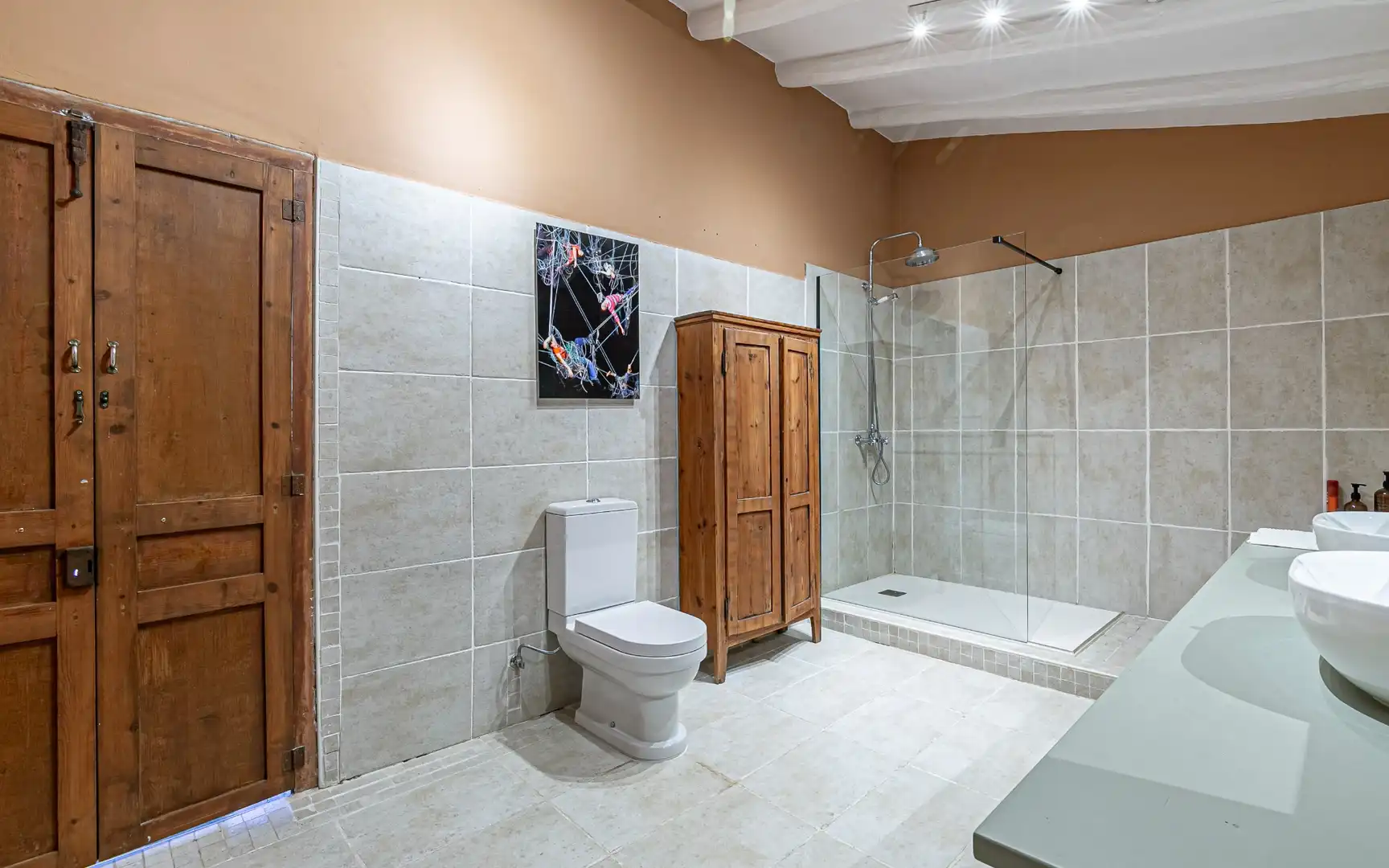 Badezimmer von Country house zum Verkauf in Torrelles de Foix mit Heizung, Privatgarten und Terrasse