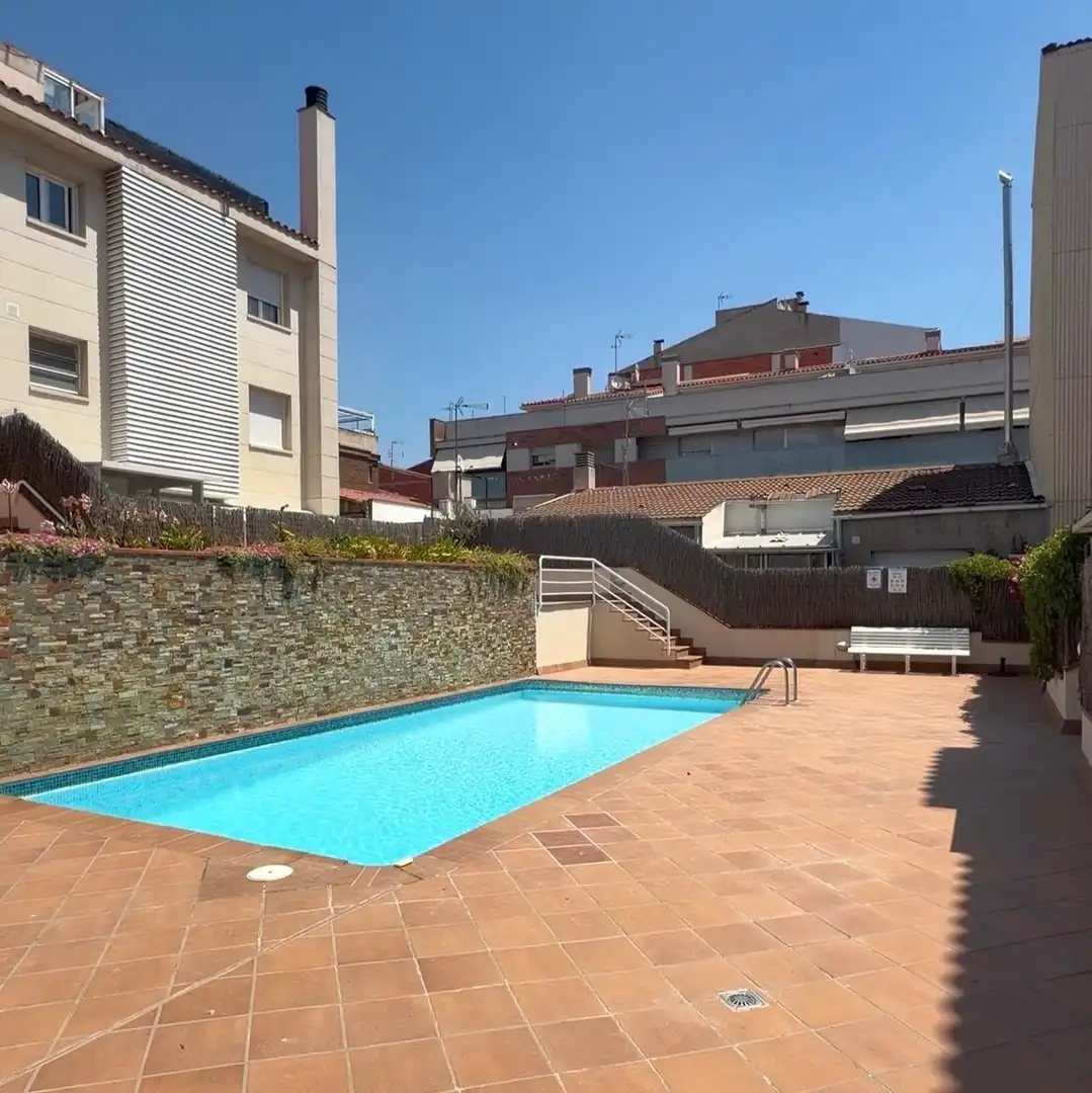 Piscina de Dúplex en venda en Terrassa amb Aire condicionat, Parquet i Terrassa