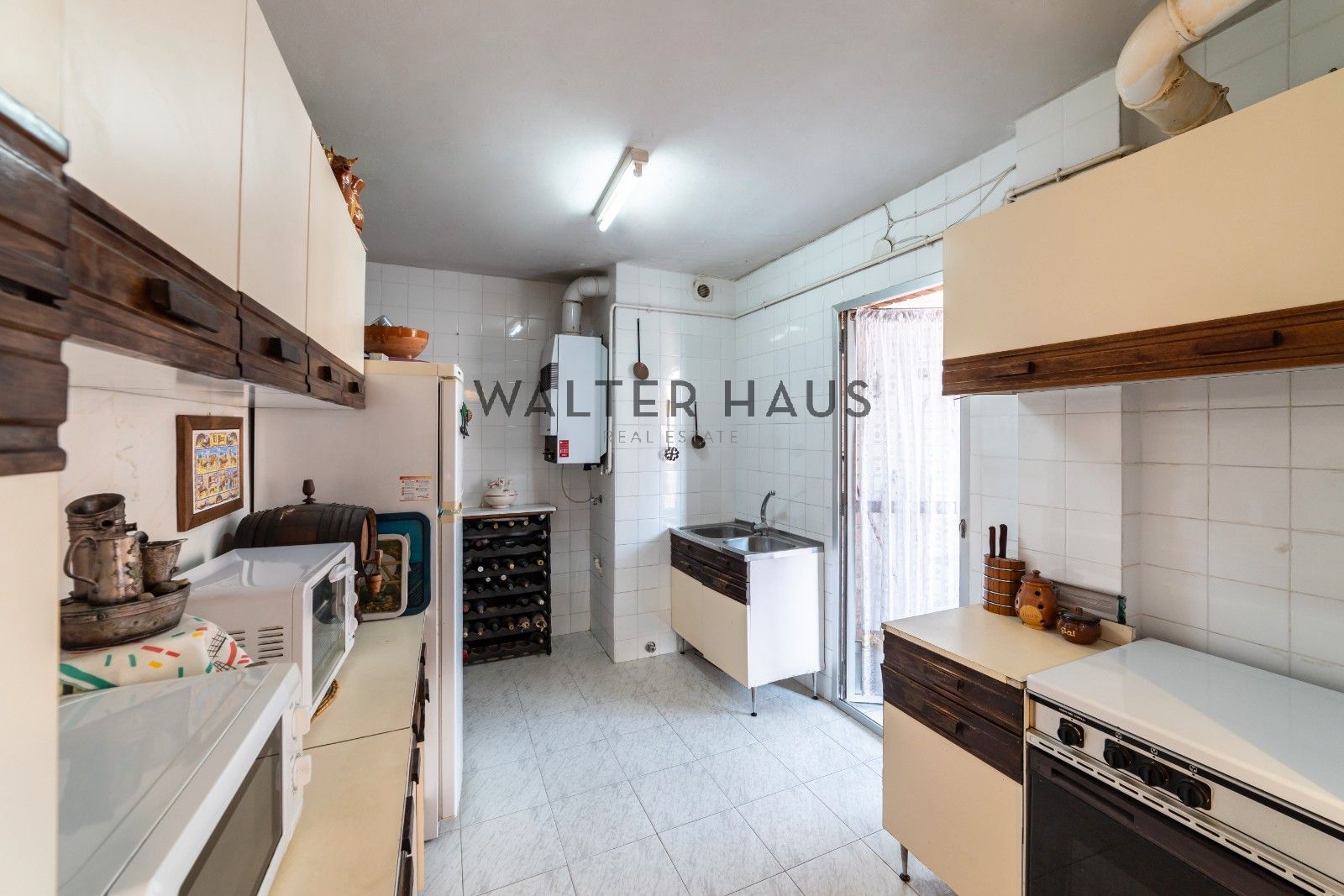 Kitchen of Flat for sale in  Madrid Capital  with Heating and Terrace