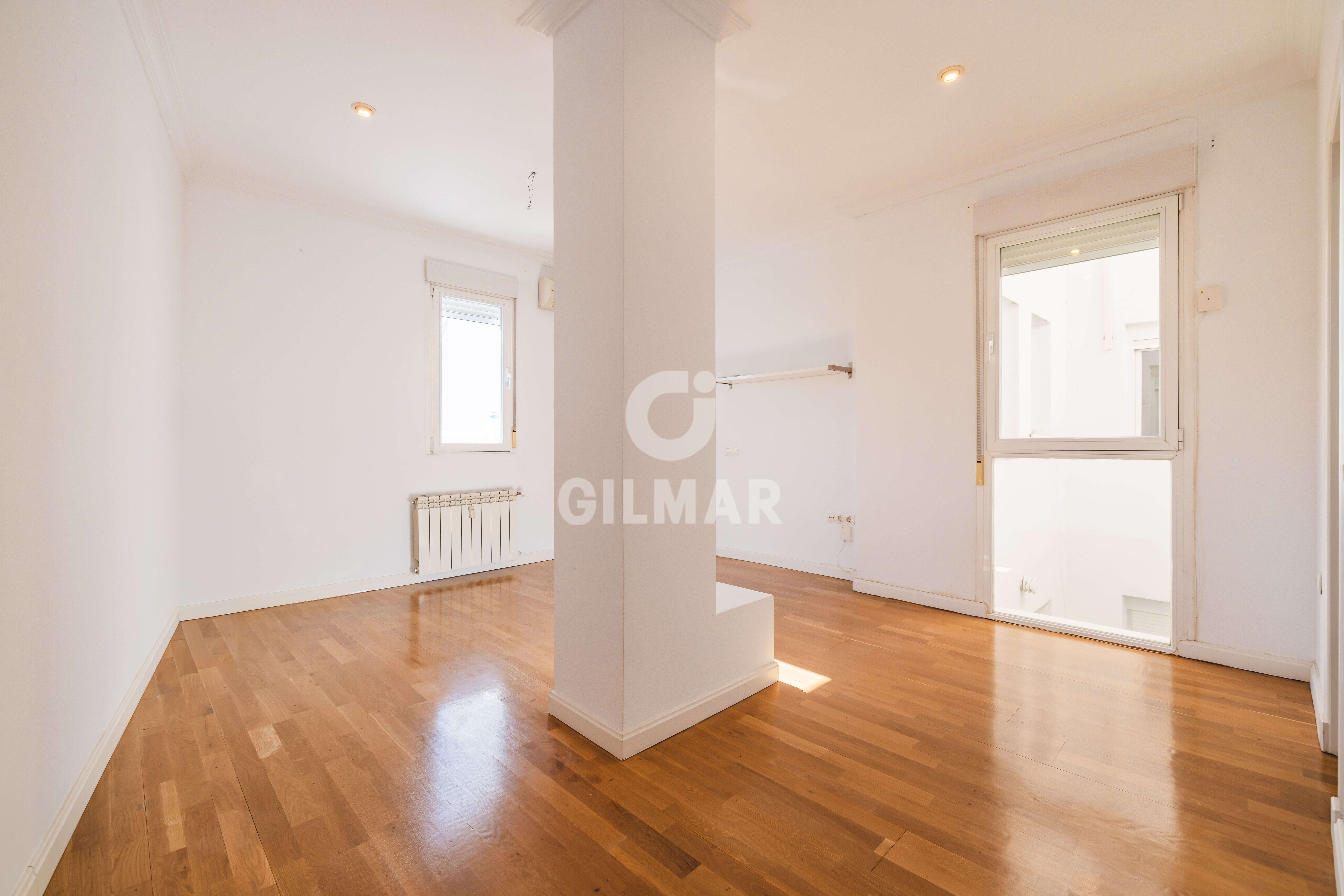 Bedroom of Flat for sale in  Madrid Capital  with Heating