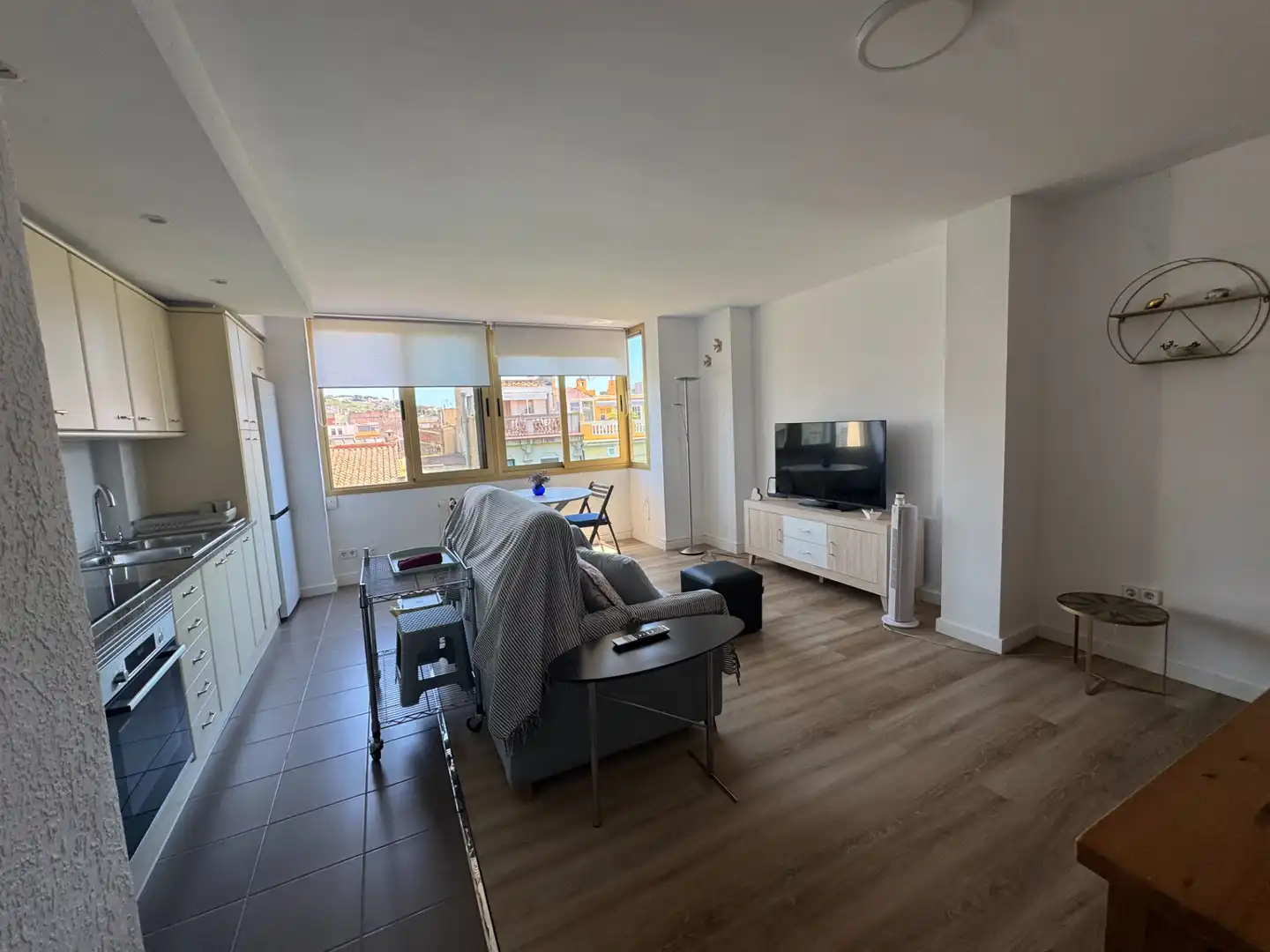 Wohnzimmer von Wohnung zur Miete in Sant Feliu de Guíxols mit Klimaanlage, Heizung und Möbliert