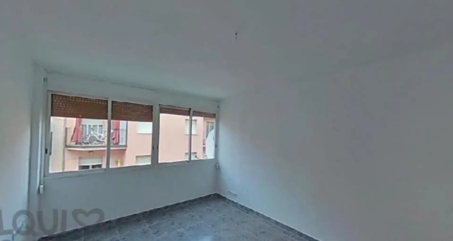 Schlafzimmer von Wohnungen zum Verkauf in Montcada i Reixac
