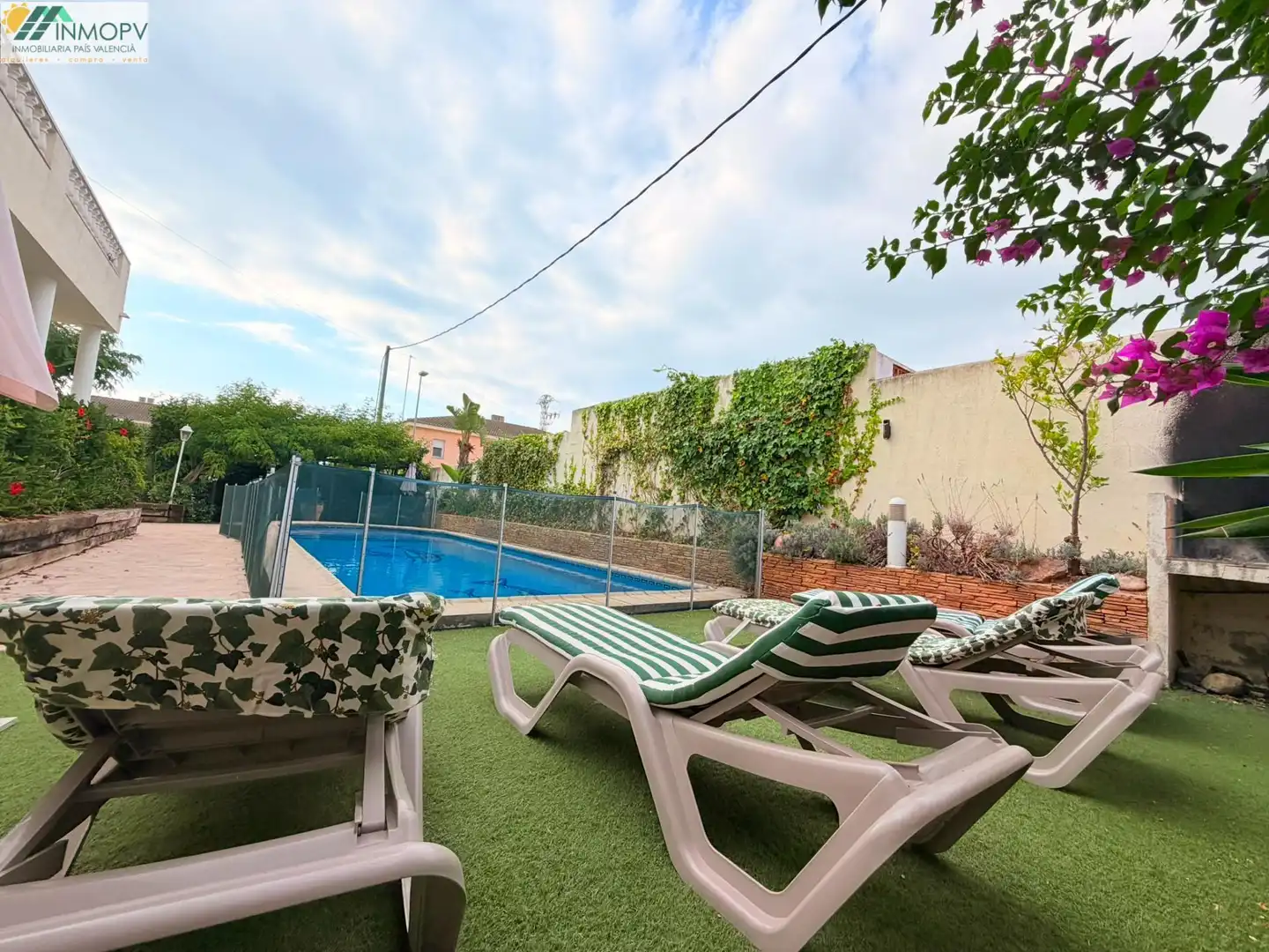 Piscina de Casa o xalet en venda en Vinaròs amb Calefacció, Jardí privat i Terrassa